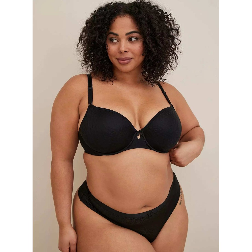 Simply Spacer T-Shirt Lightly Lined Lace 360° Back‎ Smoothing™ Bra